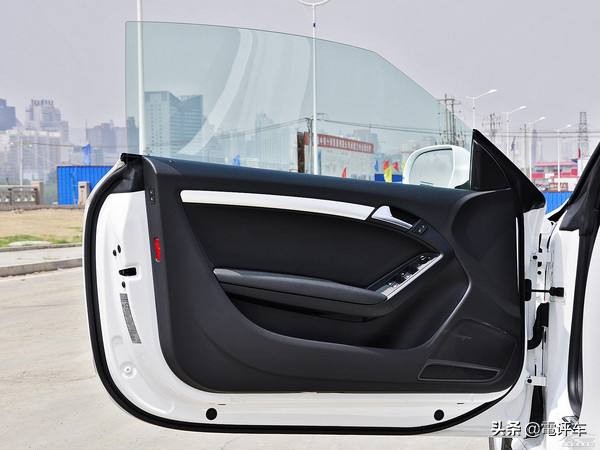 难以分辨的奥迪A4L和奥迪A5，究竟怎么区分？