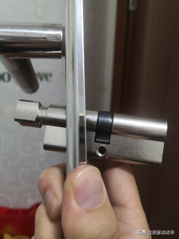 房間門鎖更換