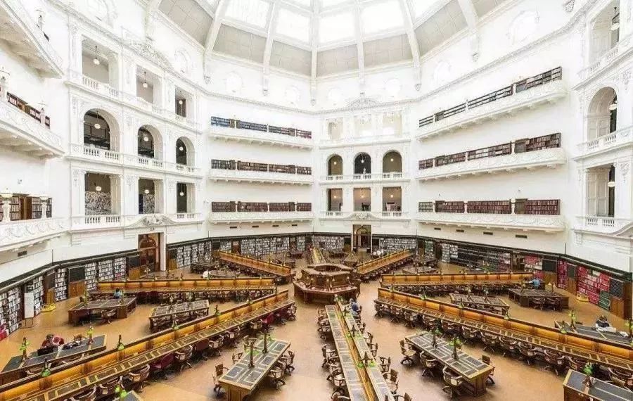 以炫耀为目的的读书，不过是低劣趣味的表现