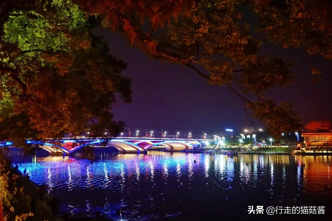 3月份的桂林是最舒服惬意的时候，三天两夜看一场山水画中景