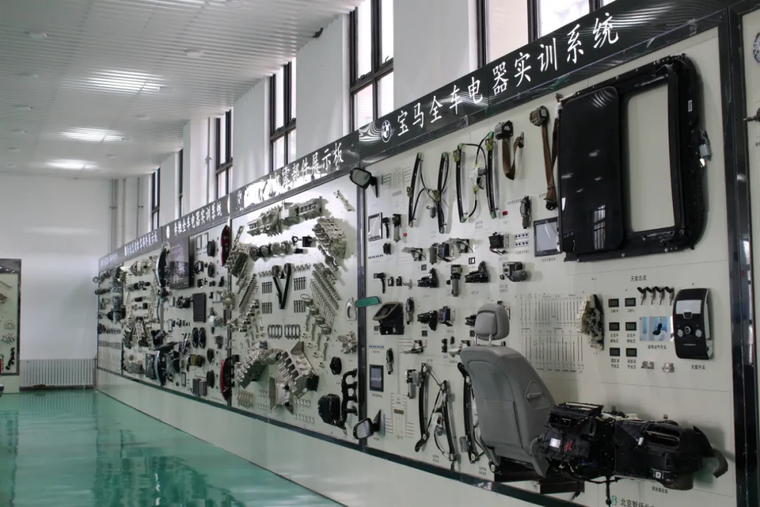 报志愿？汝州第一所大专啥样子、咋招生、好不好就业、学费贵不贵？