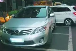 皖E·……这位车主，你怎么这么惨