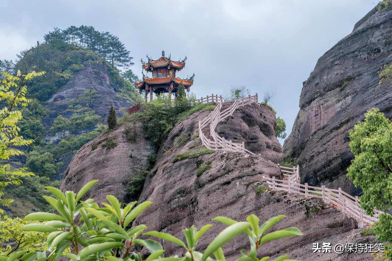 福建十大旅游景点排行榜 福建著名旅游景点 福建最有名的景区