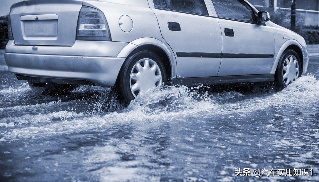 汽车泡水后尾气污染及安全隐患解析
