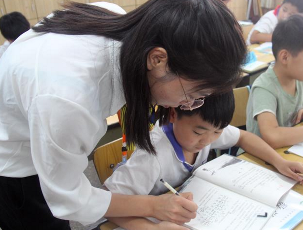 2021年“最强中考生”，8门满分总分757分，秘诀与是否补课有关？