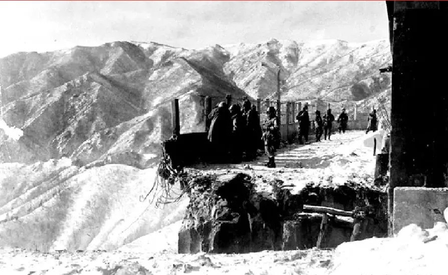 水门桥战役真实事件(铁与血的较量:志愿军三次炸掉