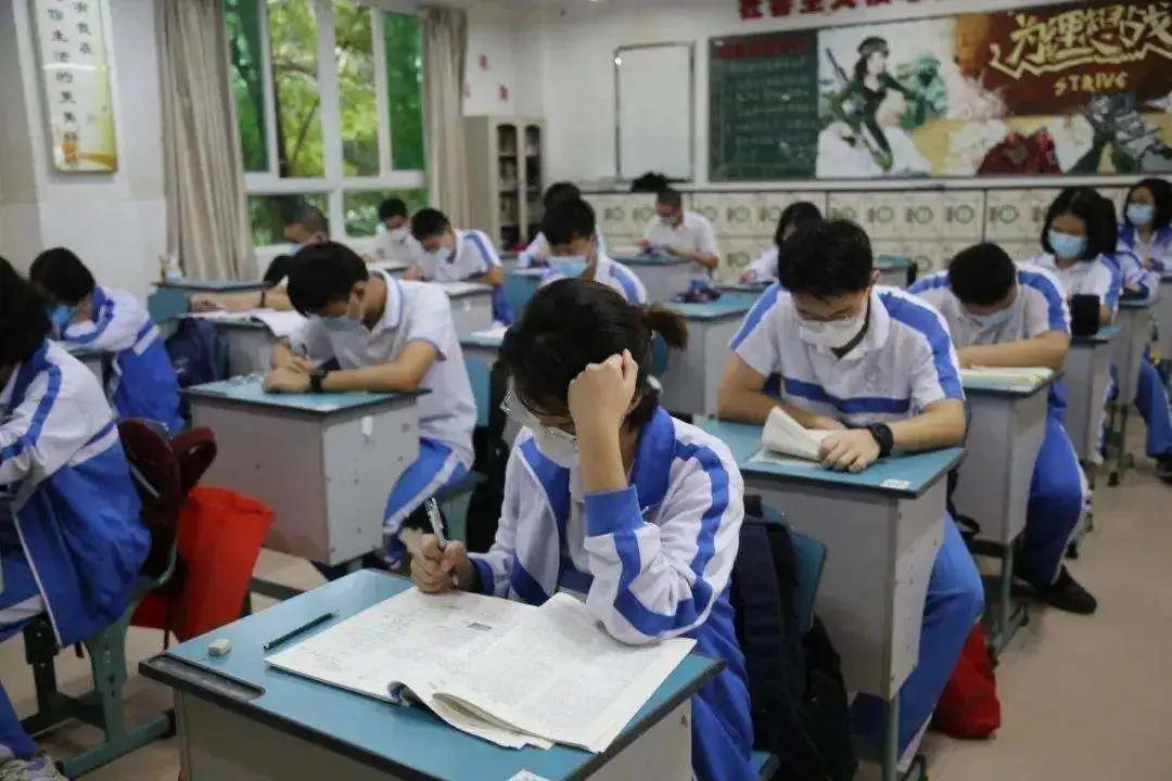 今年高考录取分数线或将大幅下降！多项政策表明存在下降空间