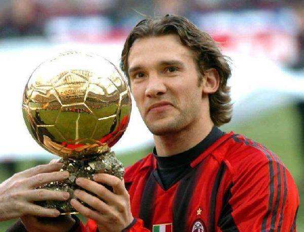 皮波可以走范尼路线（盘点“外星人”罗纳尔多同时代最接近他的十大超级前锋）