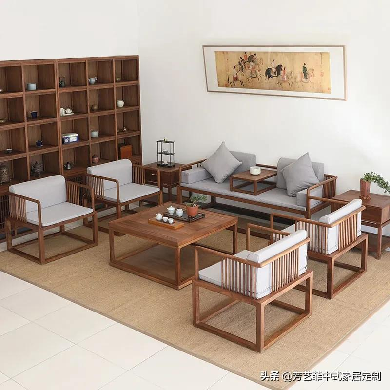 我总结了上千个案例，新中式客厅这样搭配最好看