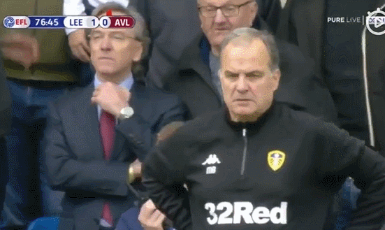 丹麦队故意踢飞点球的是谁（什么是公平竞赛精神？一个离奇点球引出两段奇葩往事）