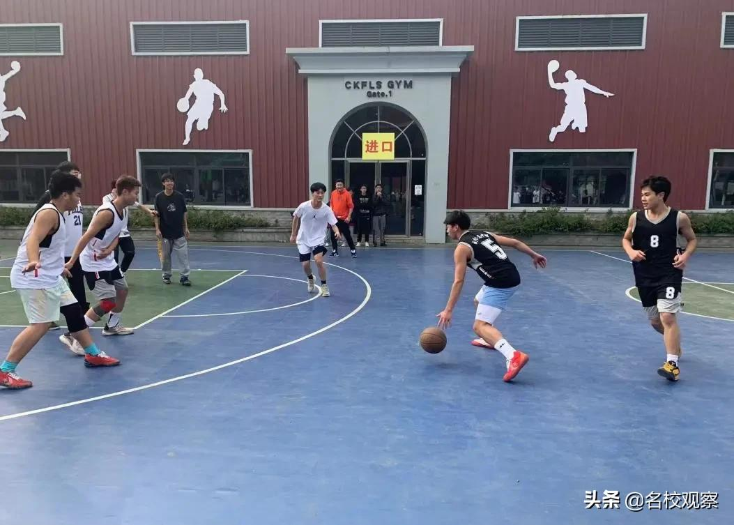 致青春，给梦想！成川外学子，用朝气与活力，尽展激情、健康阳光