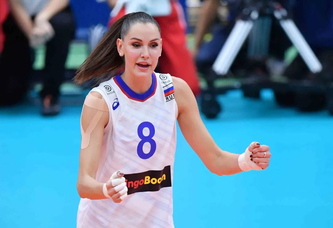 女排世界杯视频回放外国解说(美国女排0-3俄罗斯,中国女排提前两轮被