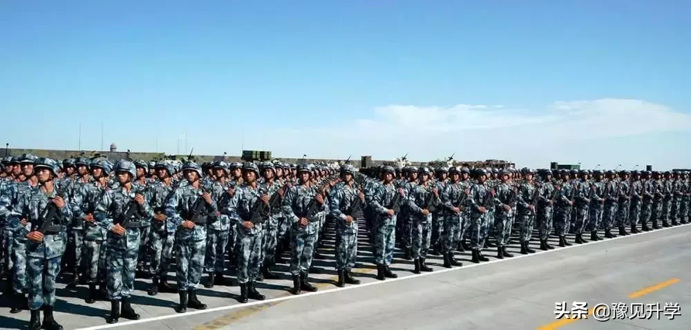 快讯！高校军事课成绩将记入学籍，不及格者必须补考！