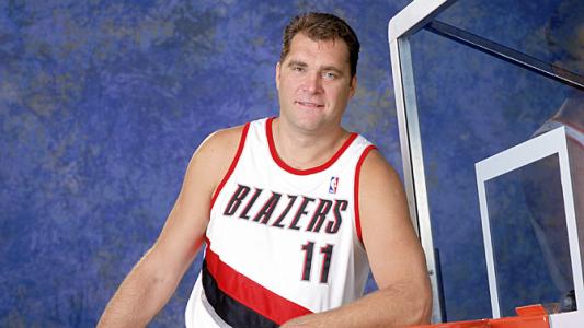 庫科奇為什么25歲才進入nba（NBA十大最強外籍巨星：歐洲人數(shù)超半數(shù)，亞洲僅姚明一人上榜）