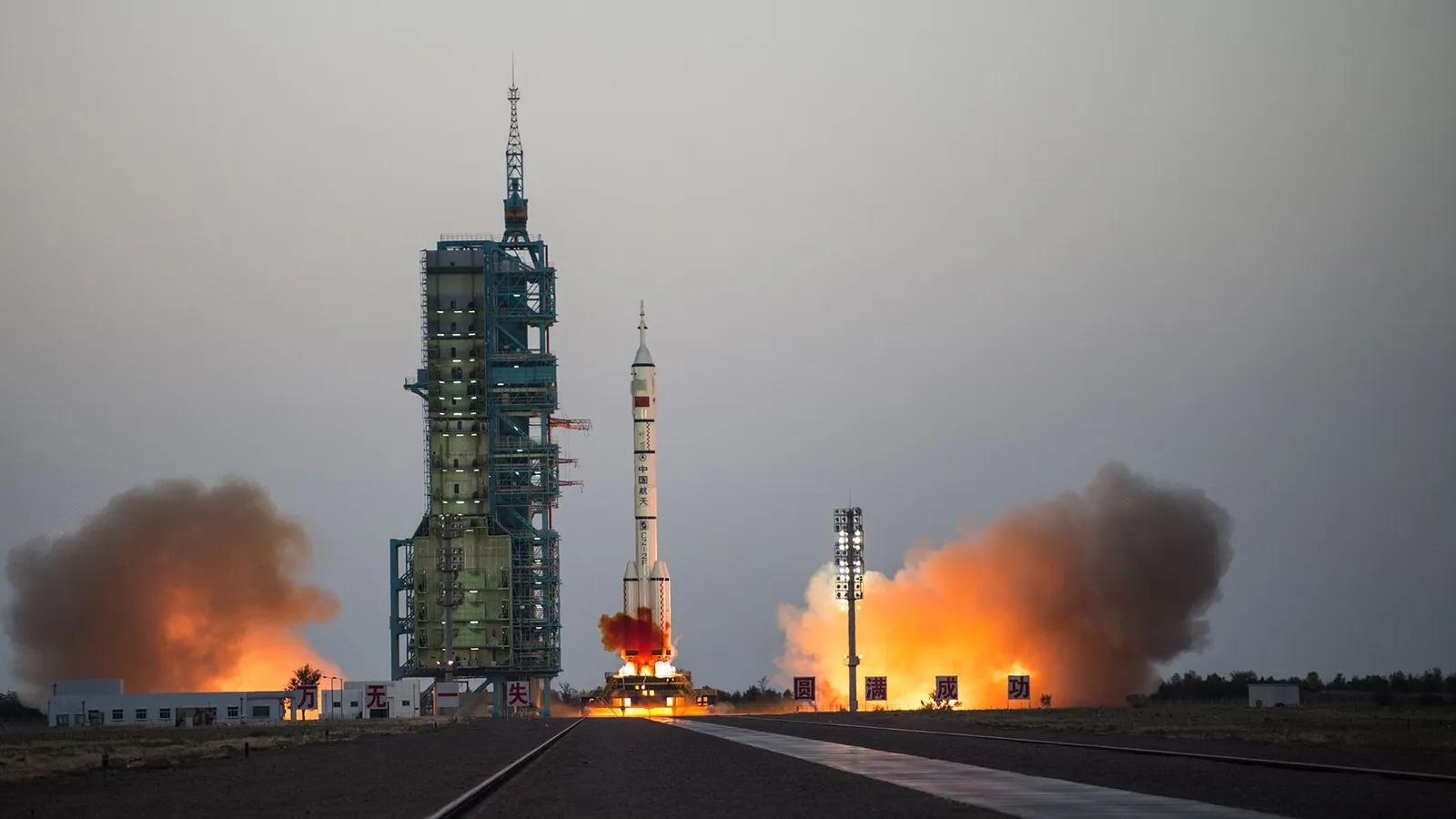 为何中国航天员叫taikonaut？中国崛起后：多了哪些中国式英文？
