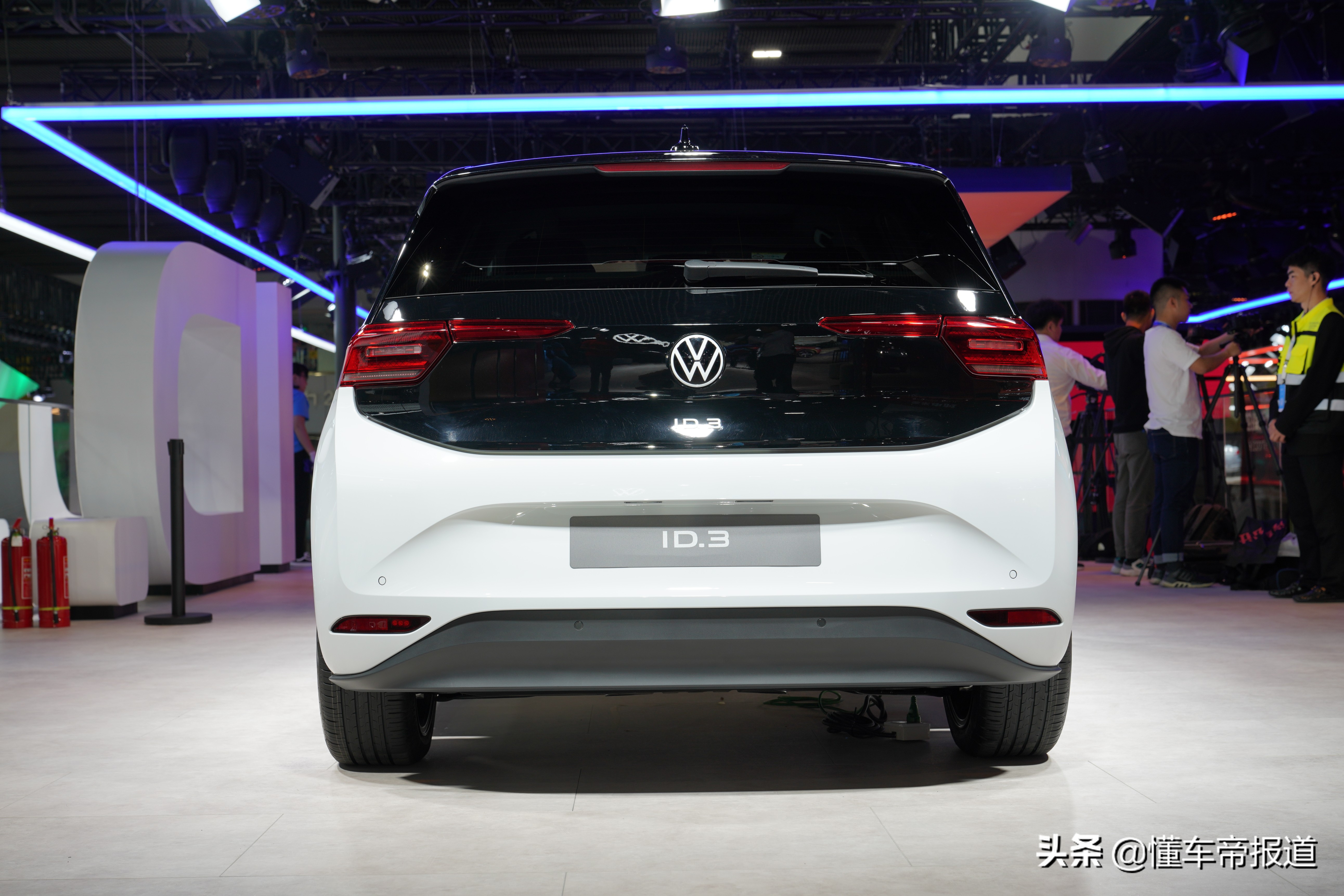 3今年国产上市,纯电动两厢车,卖15万如何?