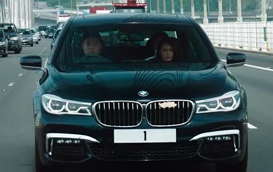 香港富豪為了面子，花1100萬(wàn)買(mǎi)靚號(hào)車(chē)牌，沒(méi)想到卻虧了幾百萬(wàn)