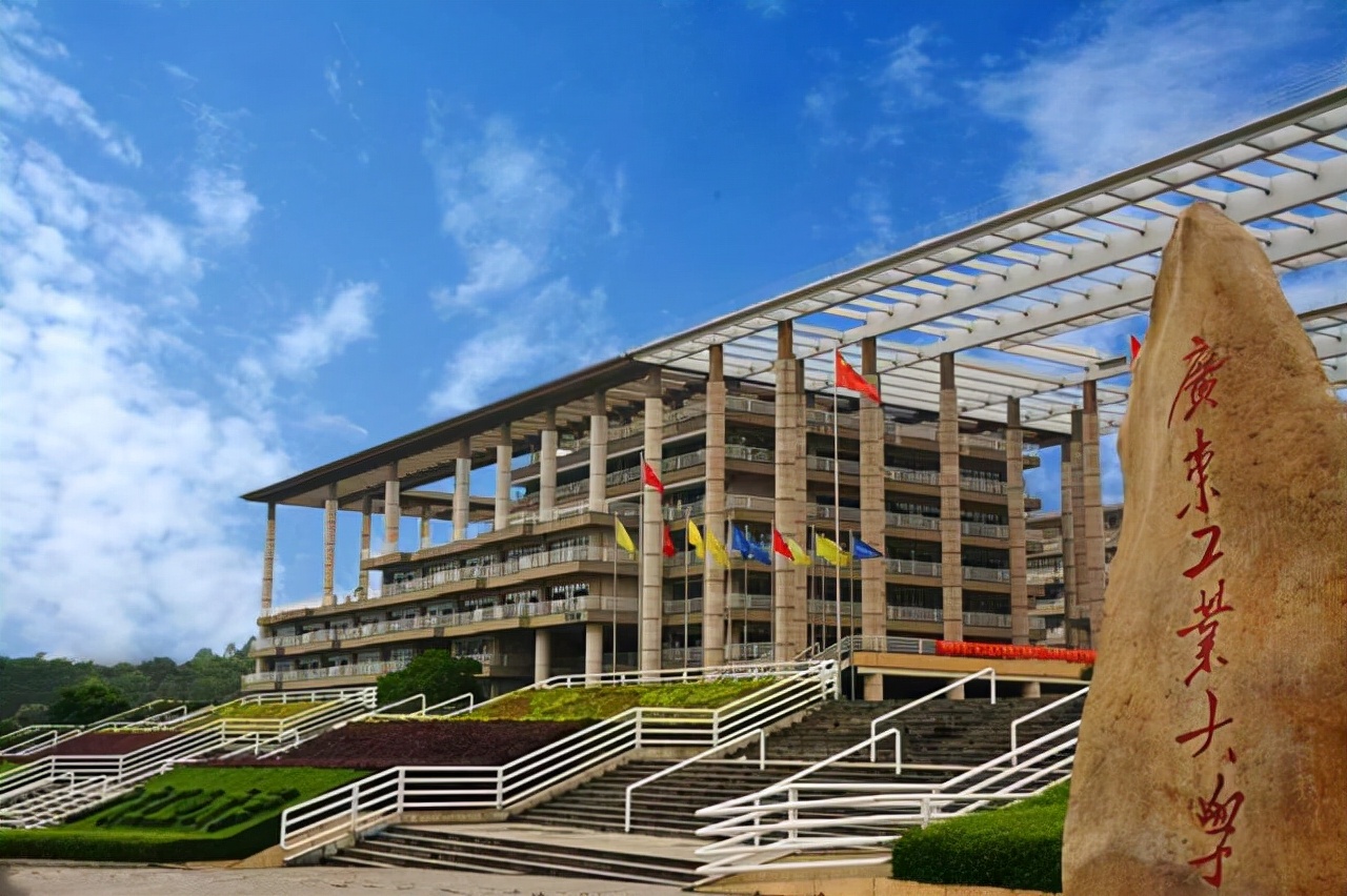 中國高校工科實力排名：187所大學上榜，哈工大僅次于清華居第二