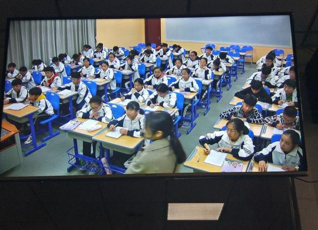 教育部传出新消息，部长发话中小学教室要安装监控，家长大力支持