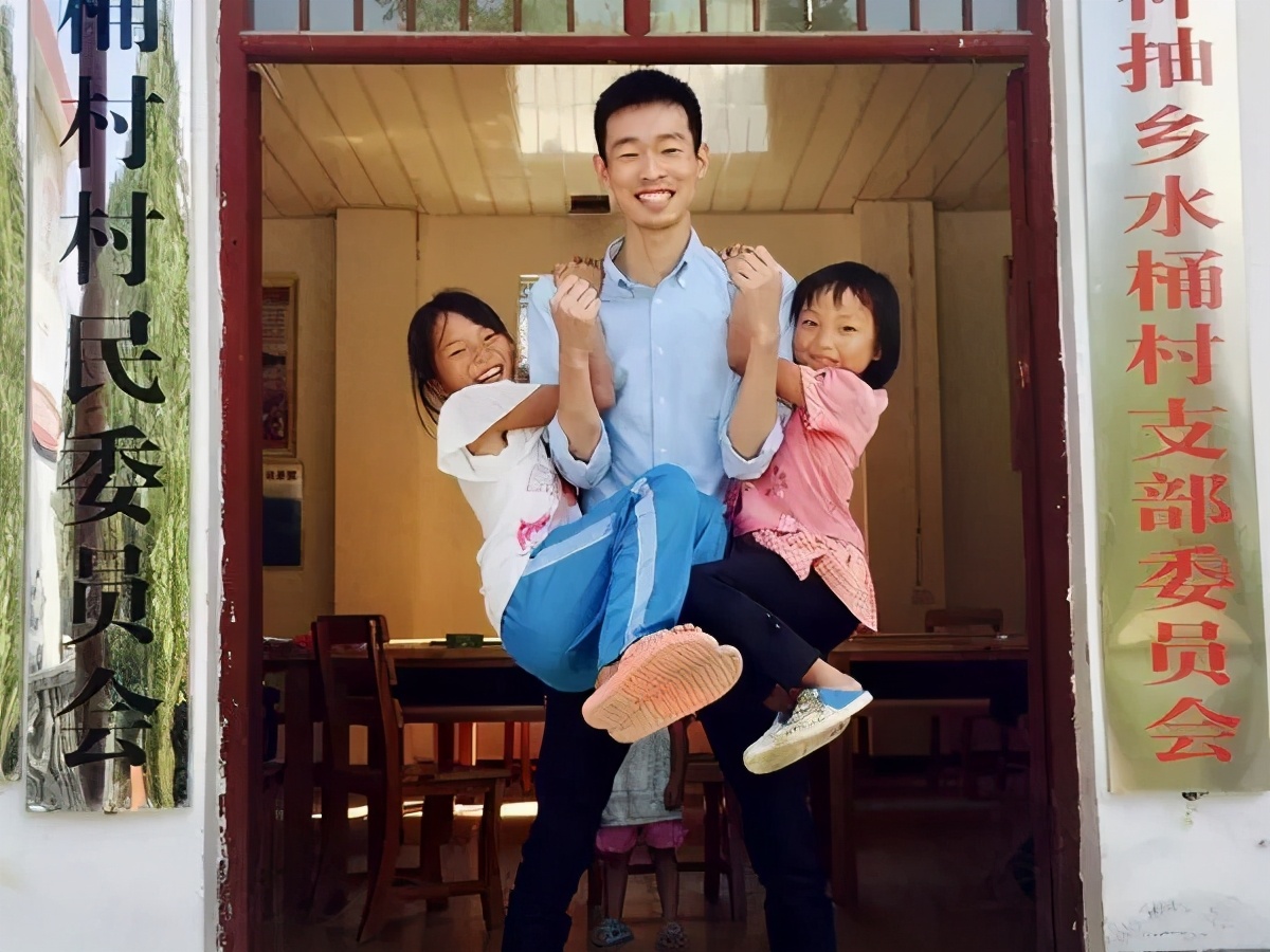 耶鲁大学毕业当村官（秦玥飞）