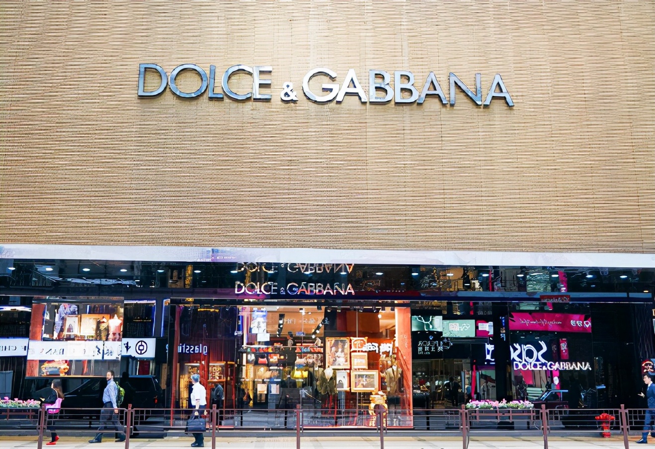 辱华品牌欲在华卷土重来，销售额反弹20%，互联网真就没记忆？