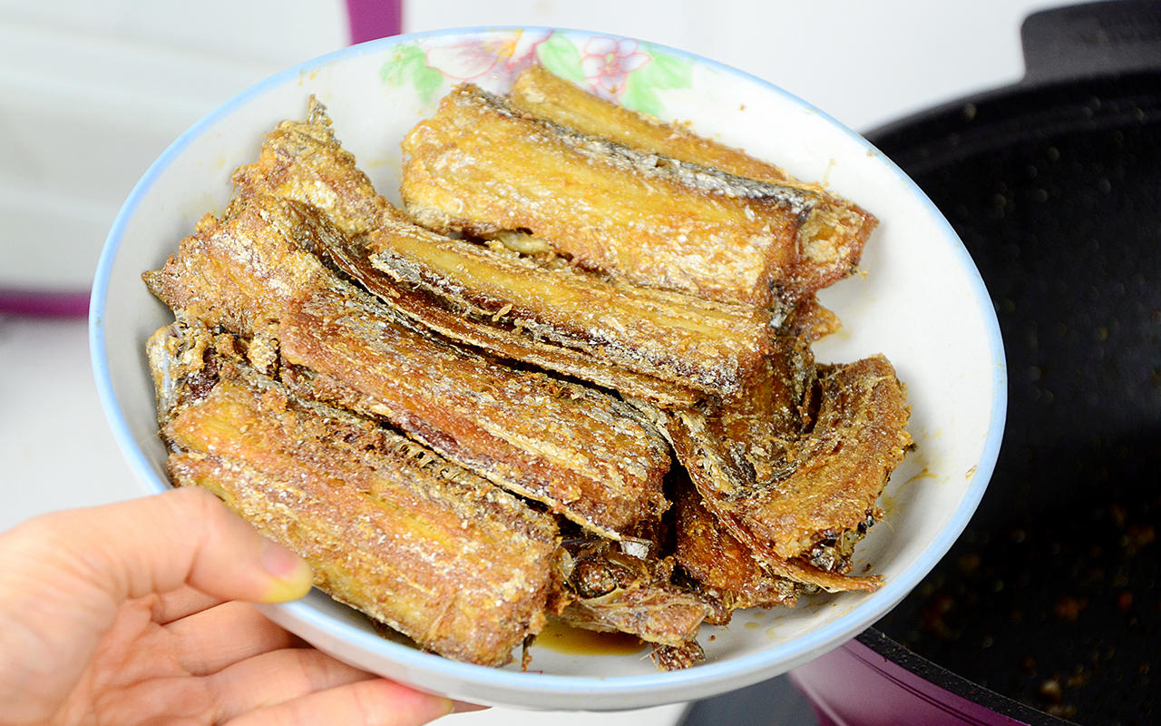 一锅8用的帝伯朗钛钻不粘锅，使用后什么感受？“爆赞！”