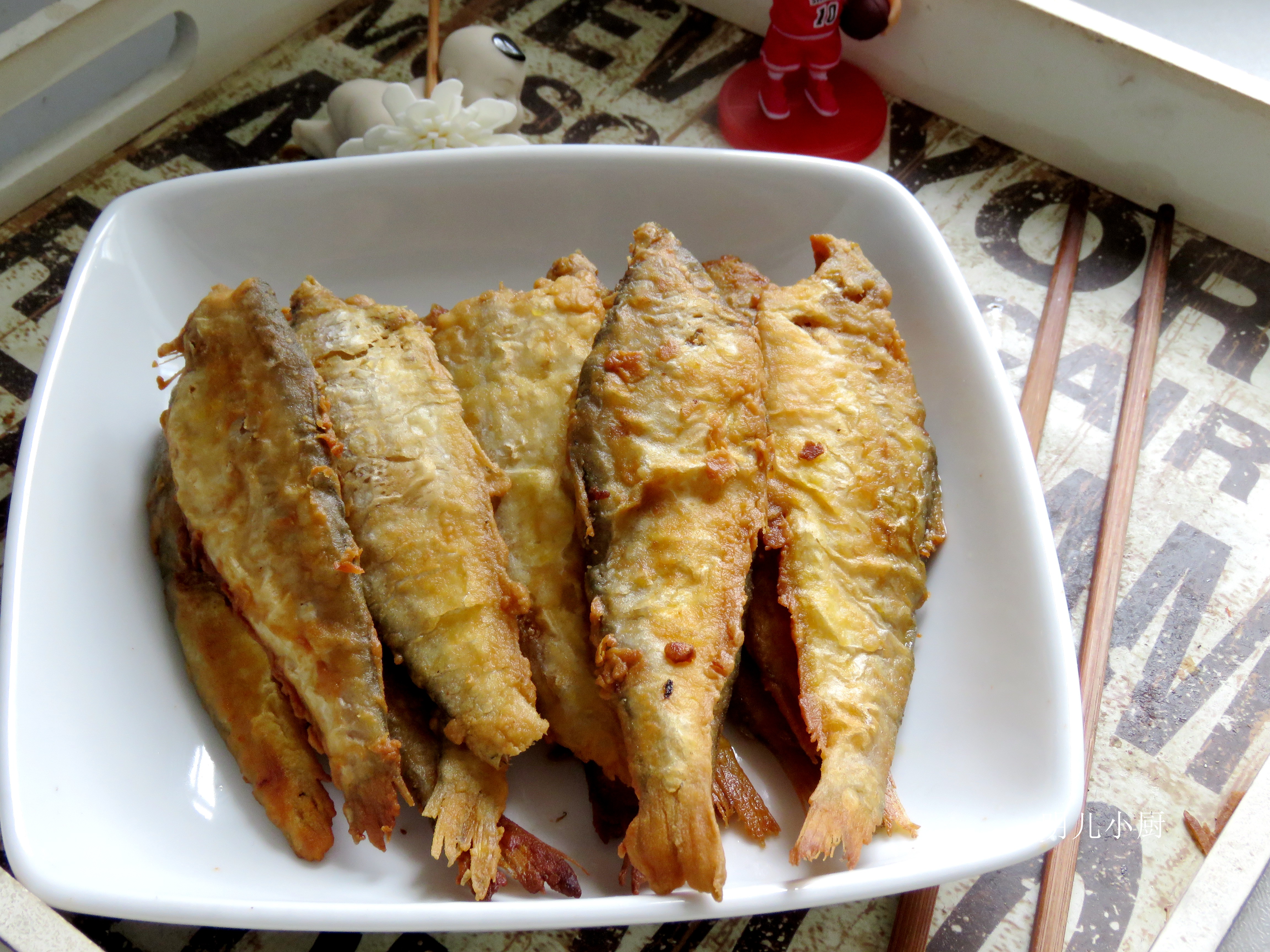 炸鱼时,千万别调水面糊,这样做外酥里嫩不腥气,比外面卖得好吃