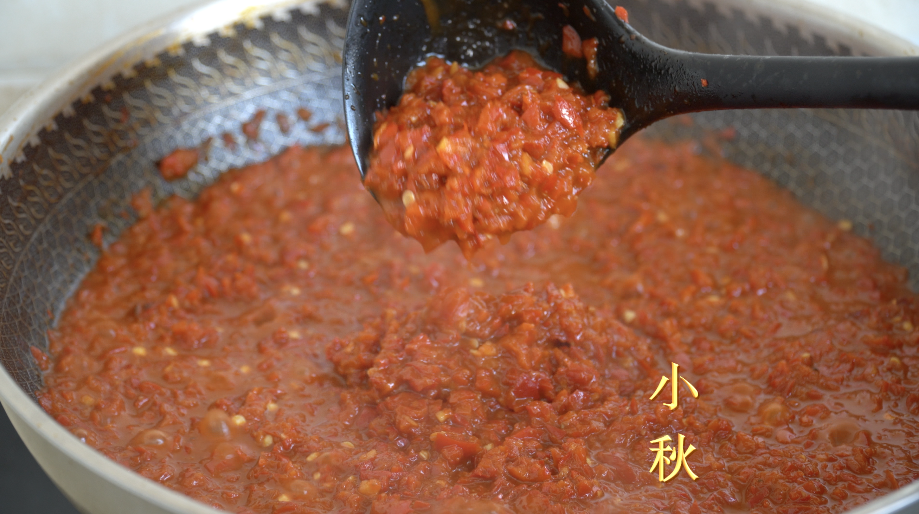 辣椒醬的做法視頻,辣椒醬的做法視頻教程