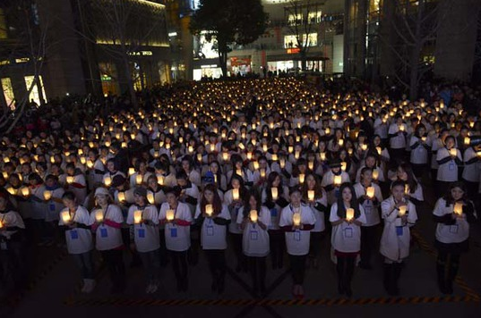 200斤可以滑雪吗(男子滑雪11小时200公里破纪录 中国人都创了哪些奇特世界纪录)