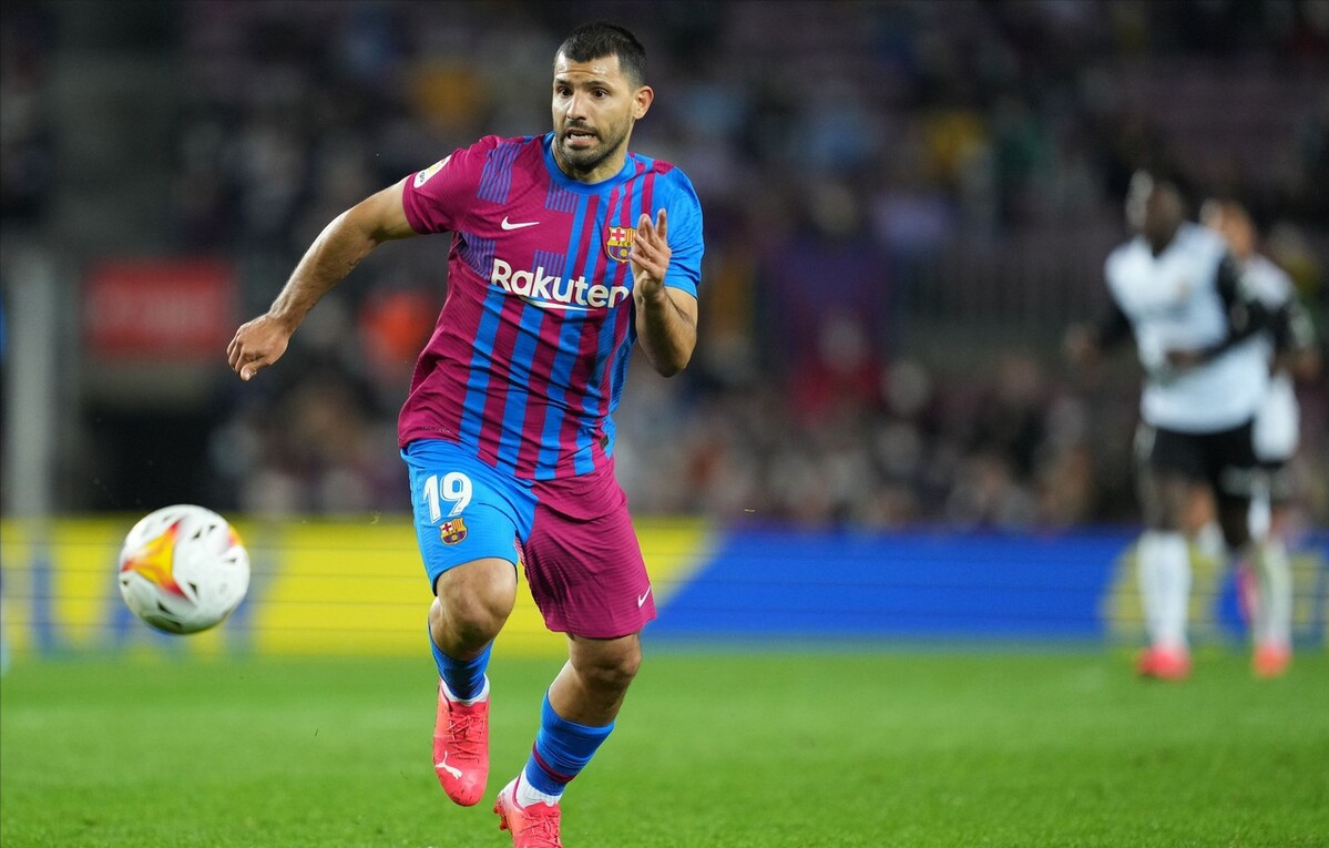 法蒂破门 造点,库鸟首球,阿圭罗首秀 巴萨3-1瓦伦)