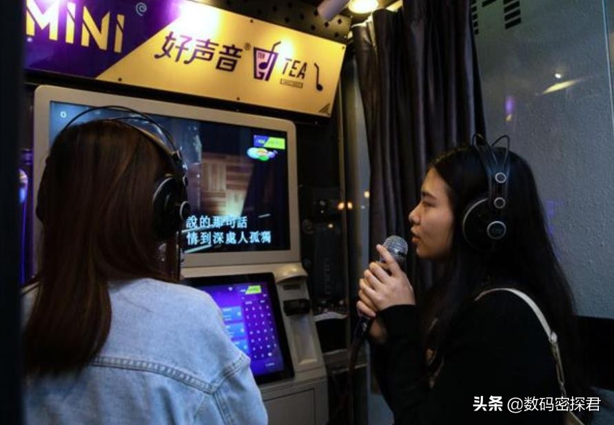 被年轻人遗弃，5年关店近6万家，传统KTV为何走上下坡路？