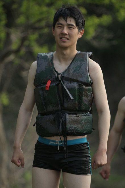 曾想从北舞退学，24岁成百亿明星，刘昊然为什么这么厉害