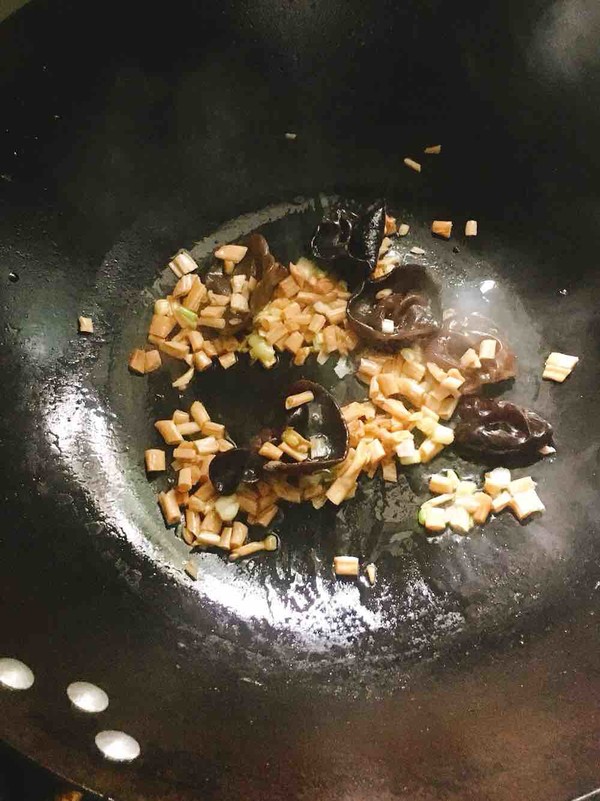 它是黄体酮的“传送员”，孕酮偏低就要多吃！准妈妈别错过