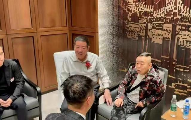 “山杏”闫学晶：两段婚姻，三个孩子，两任丈夫都是二婚
