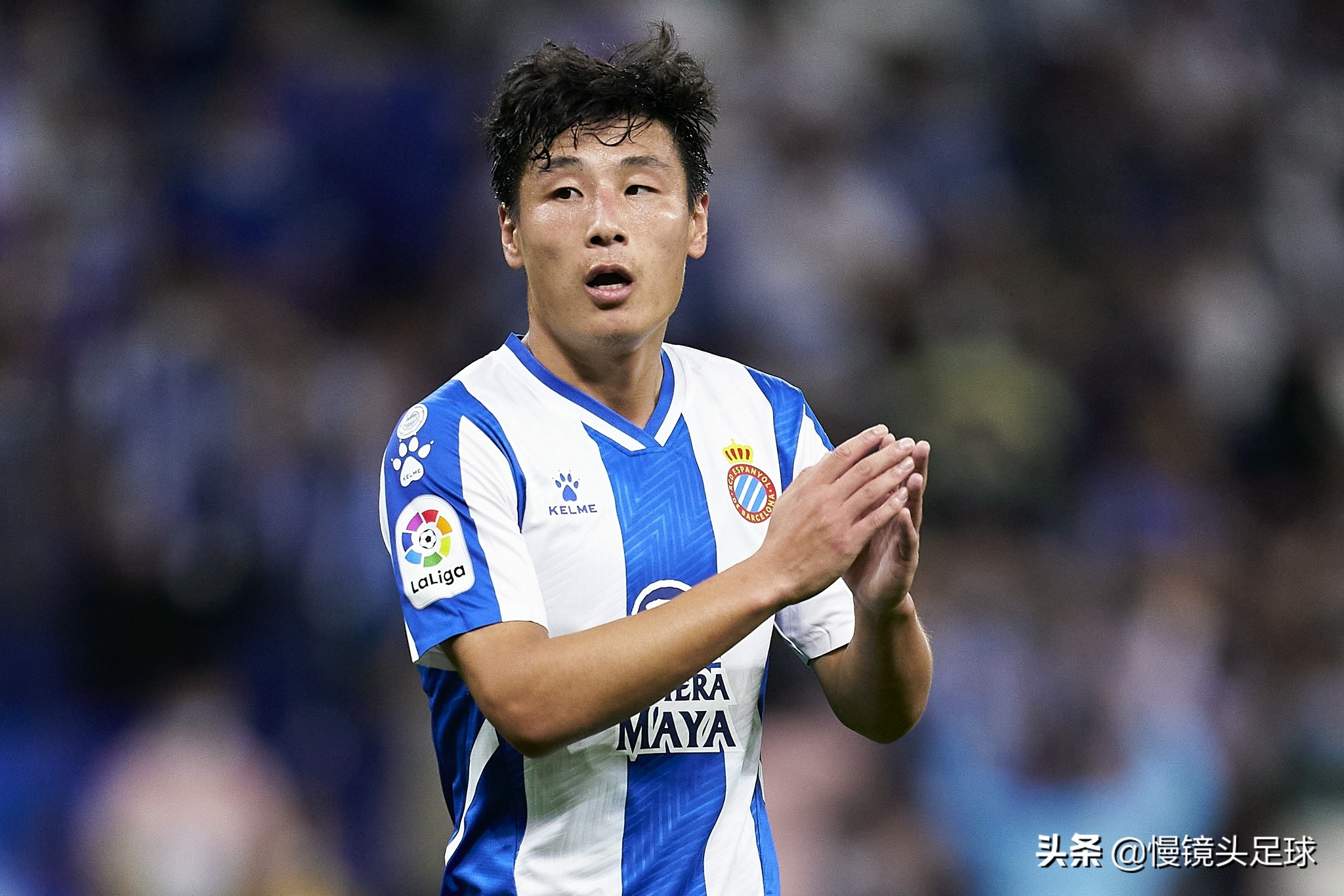 武磊3件球衣拍出4450欧,西班牙人队内第1,西媒:中国球迷拍走