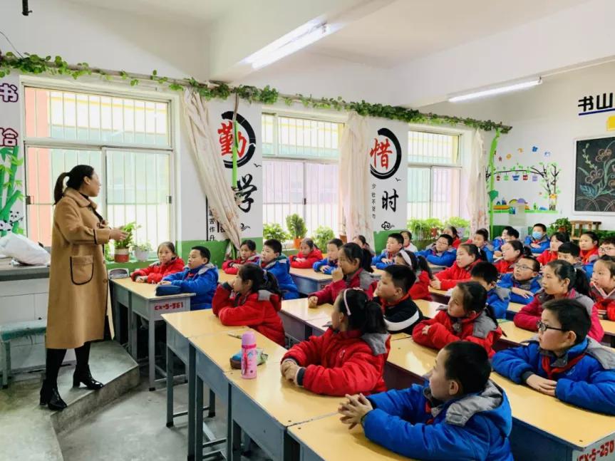 树魂立根 务实前行 延川县城关小学2020——2021学年度第一学期工作总结