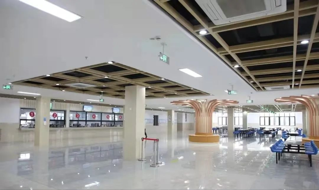 杭州性价比超高的3所重高，高考一段率90%左右！家长应该怎么选？