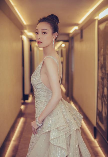 明明是“妖艳贱货”，偏偏扮清纯，盘点那些被妆容耽误的女明星