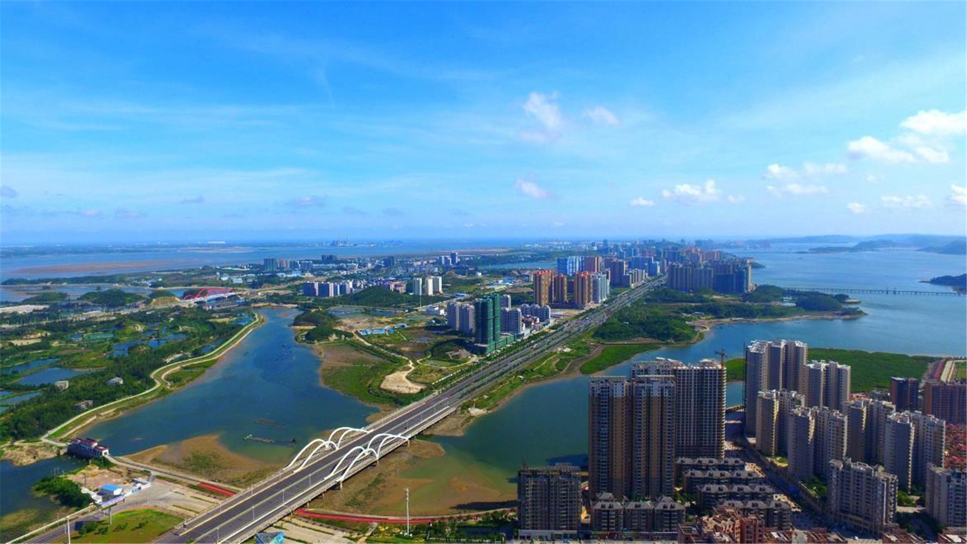 广西一地喜迎“首所”高校，预计容纳1万人，选址江山半岛