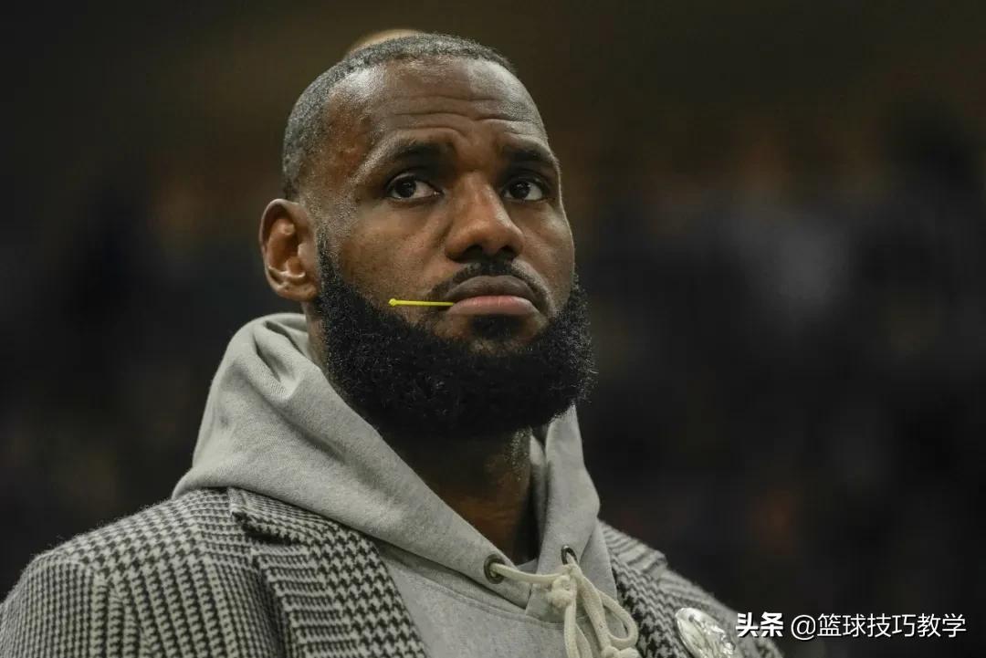 德罗赞nba2k2(NBA2K22更新能力值！杜兰特库里并列联盟第一！太不尊重乔治了)