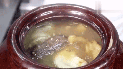 一年产396条美食视频，18年粤菜大厨教244万人“在线开店”