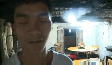 瞒着家人读了十年高中，唐尚珺和吴善柳，为何要将高考进行到底