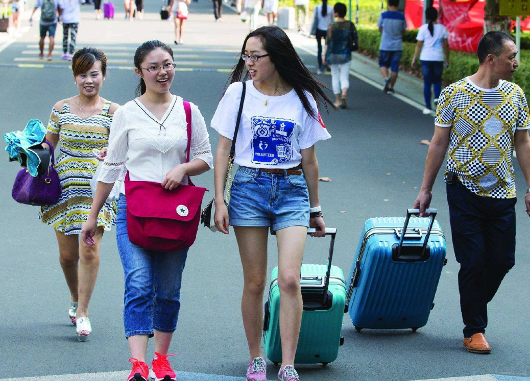 河南某大学宿舍“男女混住”，女学生父母很慌，学校的理由难接受