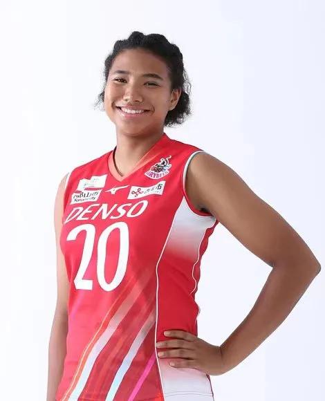 东谷玲衣奈司职主攻,是一名日本加纳混血儿,此番是第二次入选日本女排