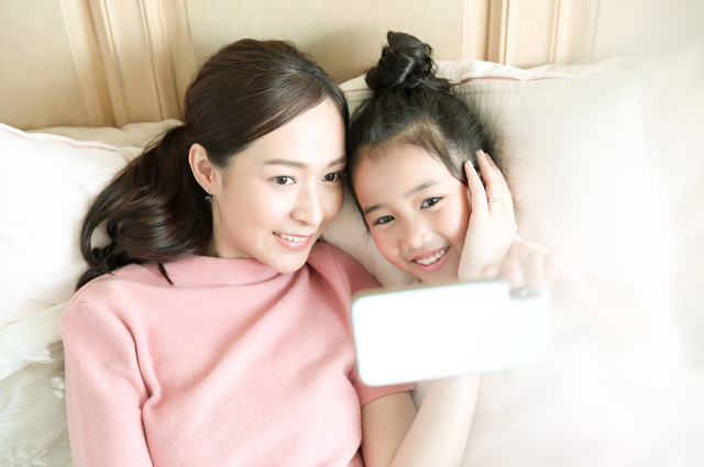 妈妈要求太严格，女儿高考成绩634分，最后却从五楼阳台一跃而下