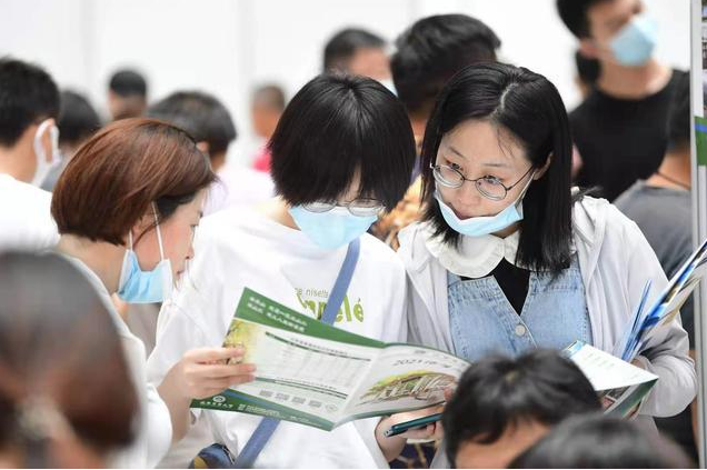 山东4.8万考生惨遭滑档，原因和“政策”有关，过本科线也无用