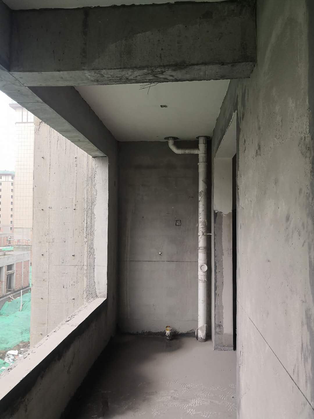 阳台吊顶材料：铝扣板和桑拿板，哪种更好？