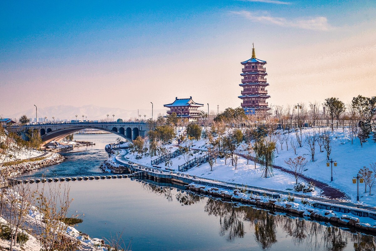 6 首小雪节气唯美古诗词 | 小雪已晴芦叶暗，长波乍急鹤声嘶