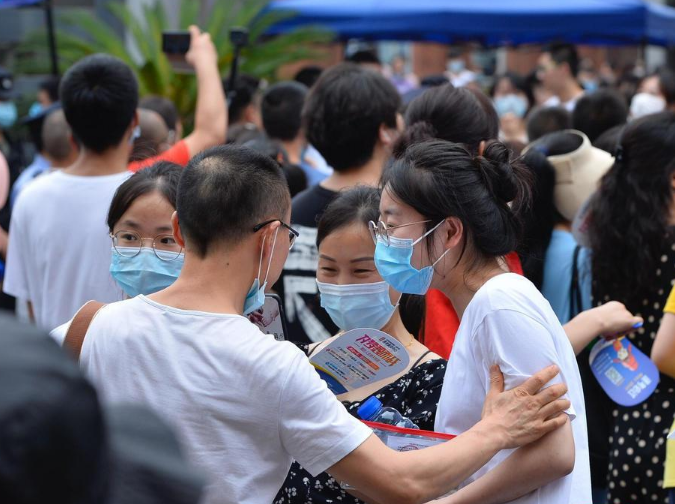 2021高考已考完，多个省市“预测分数线”传出，还是有不小差别的