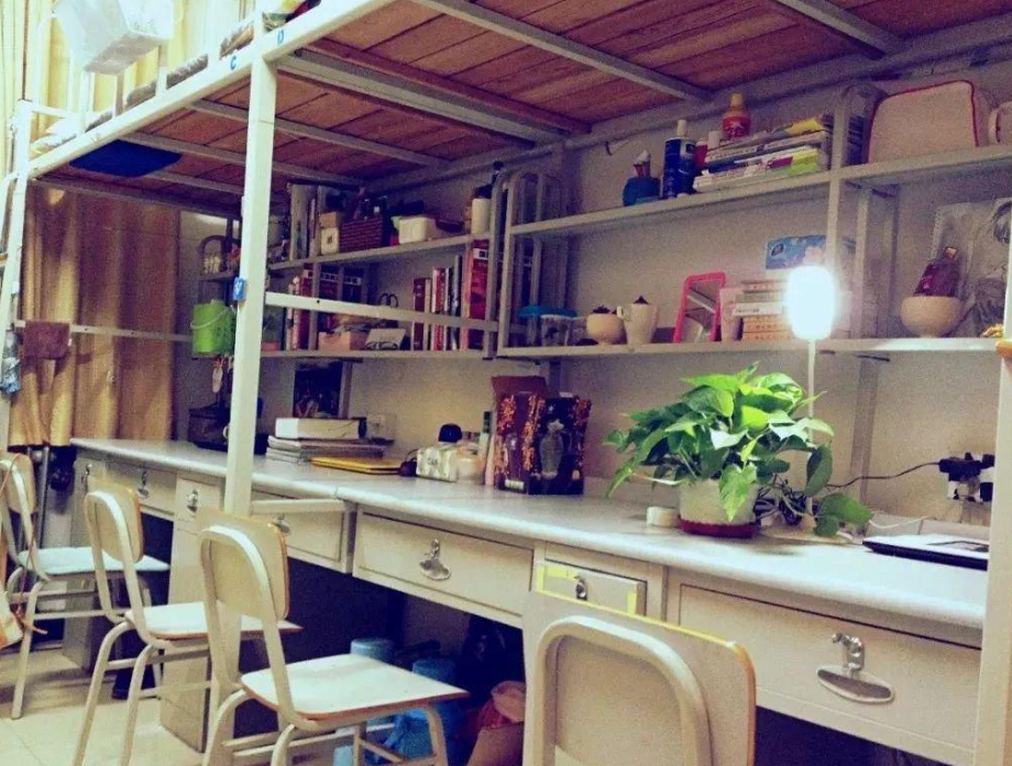 我国宿舍“很好”的4所大学，住宿条件优越，网友：我也想拥有